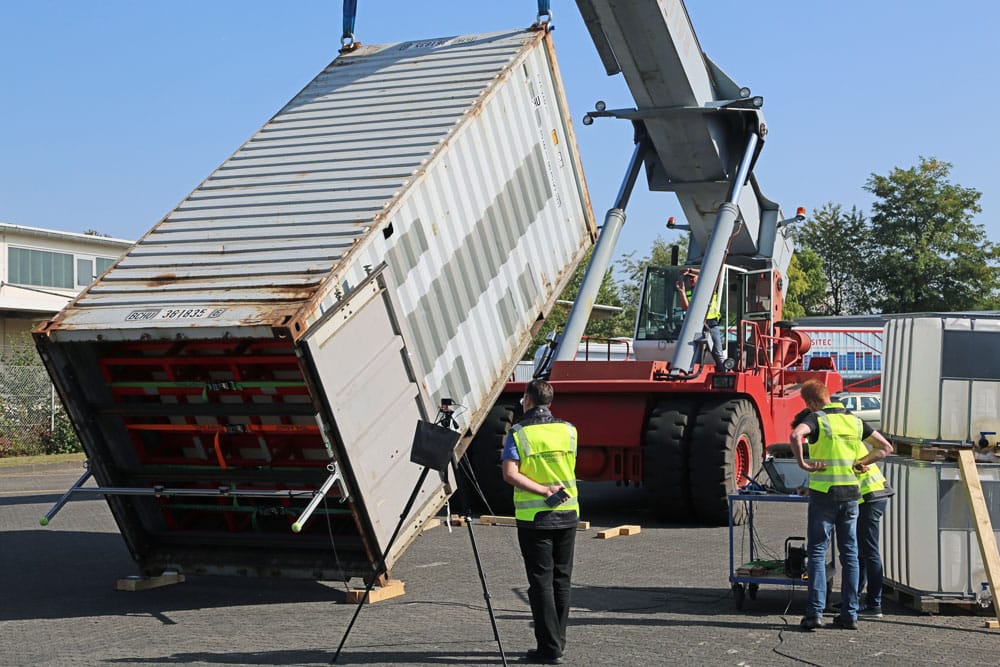 Container tipping test area